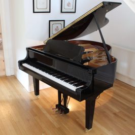 Piano Yamaha A1