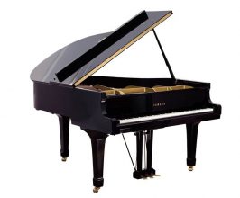 Piano Yamaha G2E
