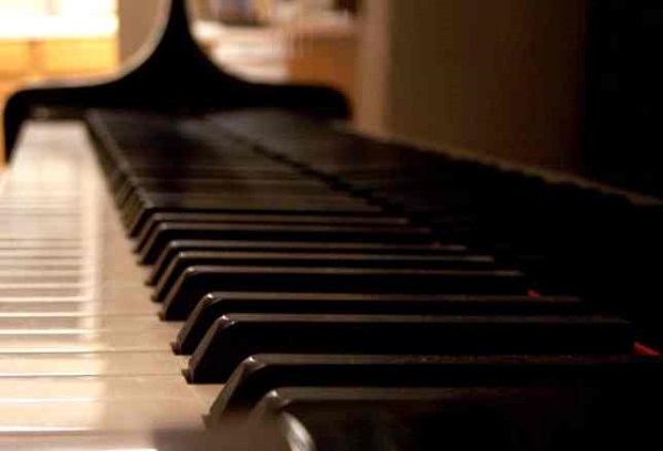 4 yếu tố ảnh hưởng đến chất lượng của piano điện tử cũ giá rẻ