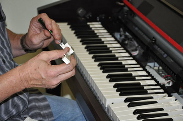 cách sửa phím đàn piano, thay phím đàn piano điện