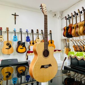 Đối tượng phù hợp để chơi guitar acoustic chất lượng