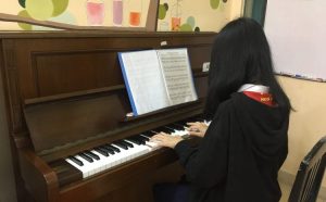Những lợi ích cho trẻ khi học đàn piano
