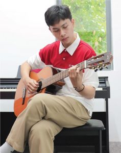Đối tượng học guitar nâng cao