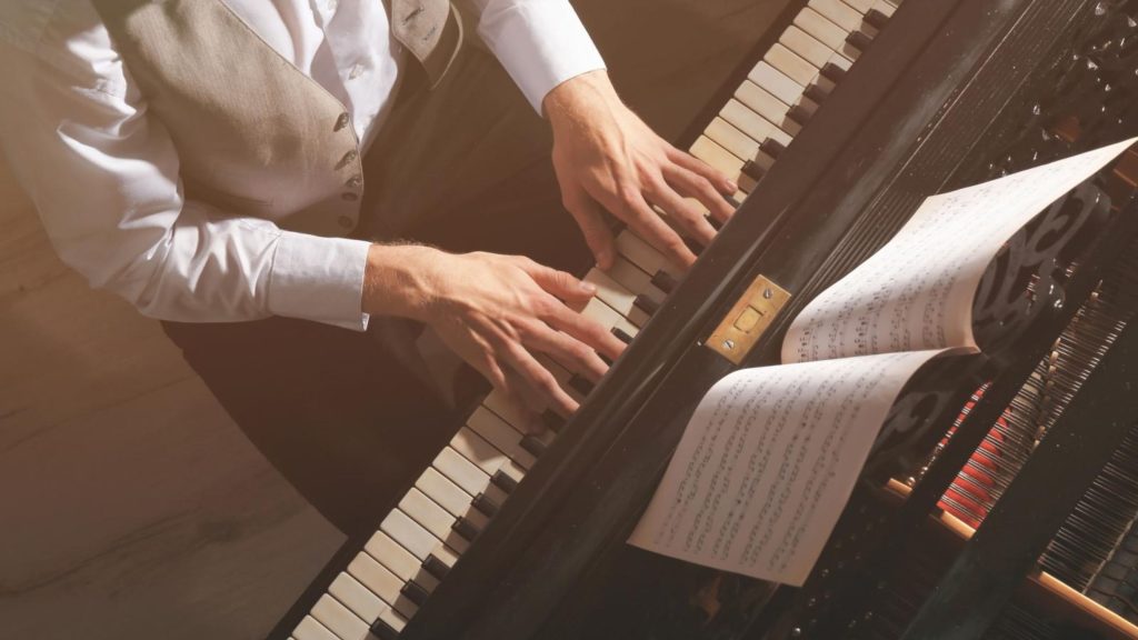 Học đàn piano tạo sở thích lâu dài