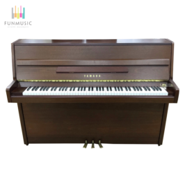 PIANO YAMAHA M108