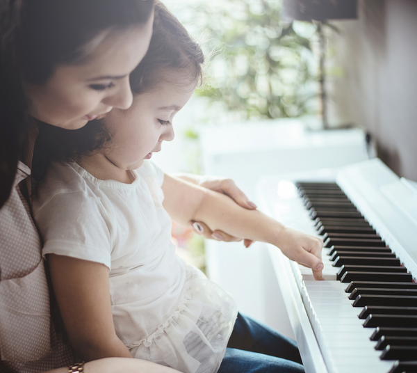 Học Piano Qua Internet Lợi Ích và Những Lưu Ý Cần Biết