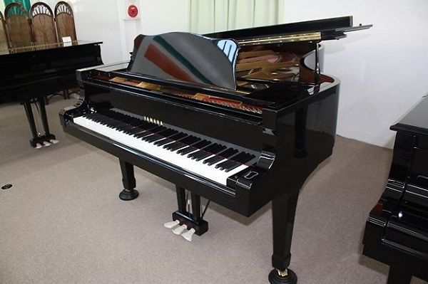 So sánh giá cả đàn piano ở Bắc Ninh - Khám phá các thương hiệu và lựa chọn phù hợp cho đam mê âm nhạc